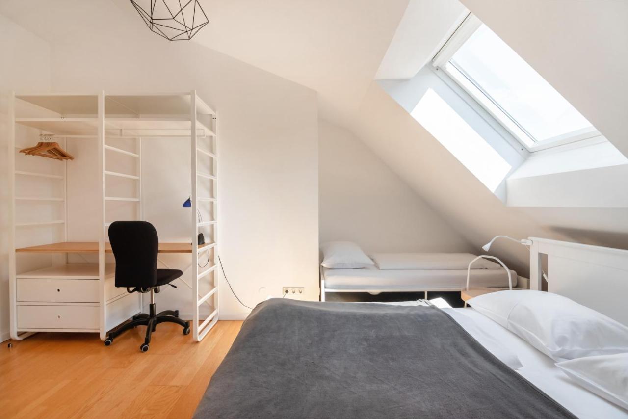 Apartment Roof With Terrace, Parking And Ac
