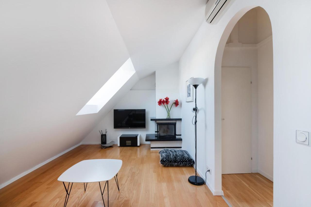Roof With Terrace, Parking And Ac Apartment Wien